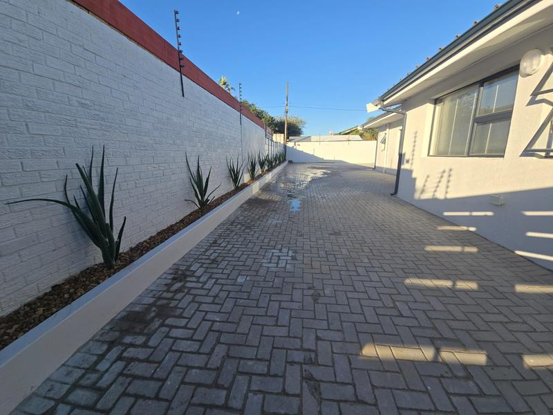 To Let commercial Property for Rent in Brackenfell Western Cape